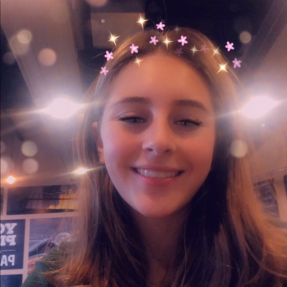 Meet your Posher, Emily